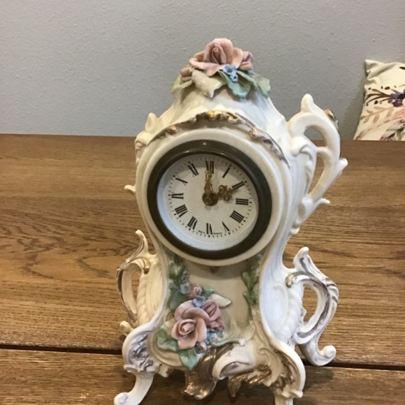 Vintage West German Unadjusted Ceramic Mantle Clock Signed - Picture 7 of 10